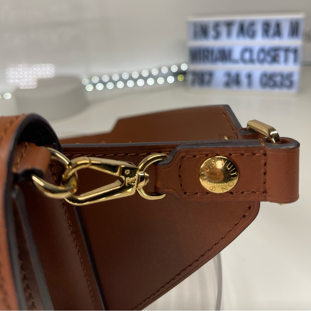 Louis Vuitton belt bag - Picture 7 of 16